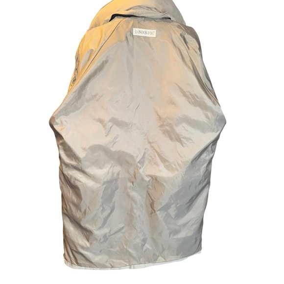 London Fog Men's Medium Regular Beige All Weather Zip Out Liner Mid Trench Coat - Picture 9 of 16